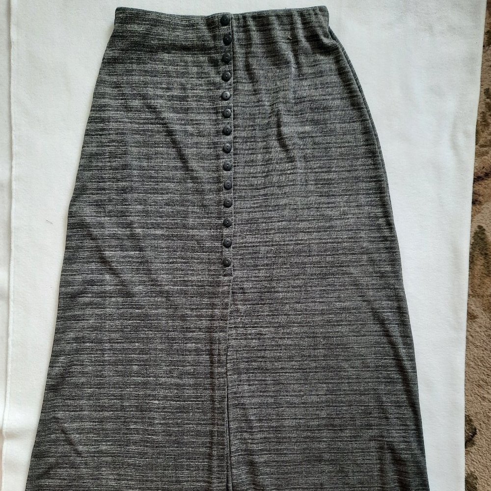 Women's long black and white speckled skirt